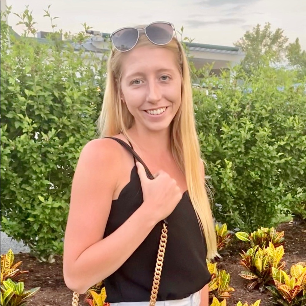 Meet your Posher, Suzanne